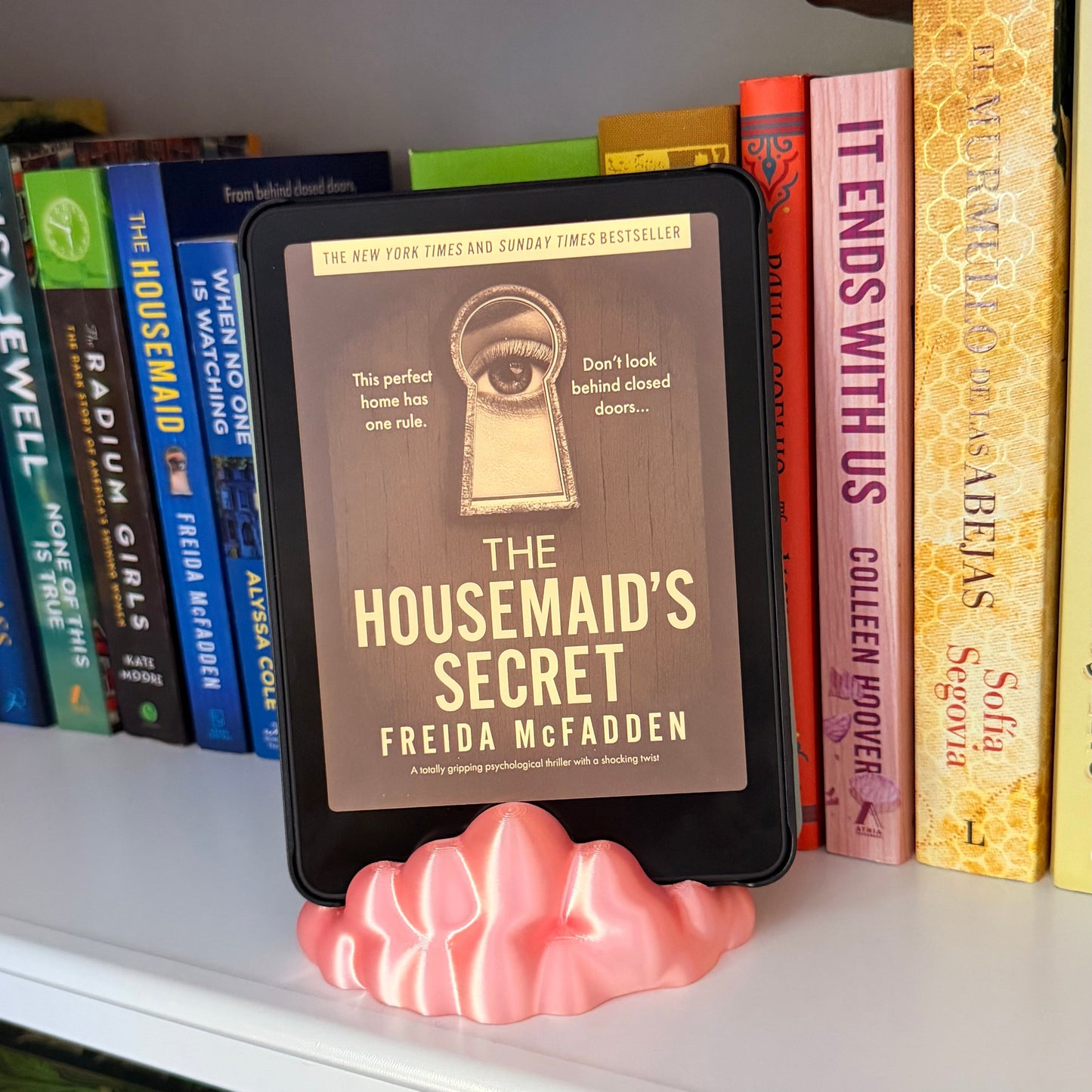 Cloud Kindle Holder | E-reader Stand